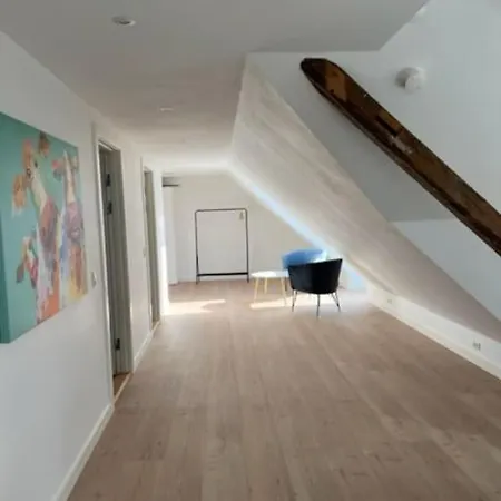 Laekker Pa Havnefronten Nakskov