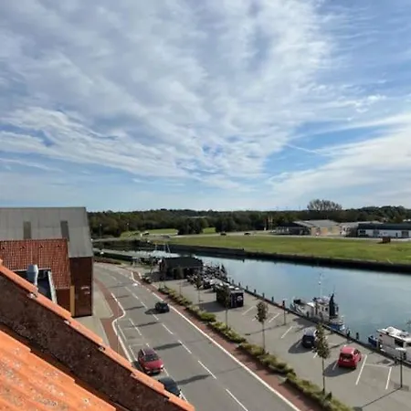 Laekker Pa Havnefronten 낙스코우